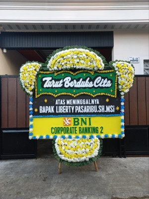 Papan Bunga Duka di Bitung Timur