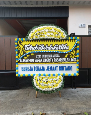 Papan Bunga Duka di Bitung Timur