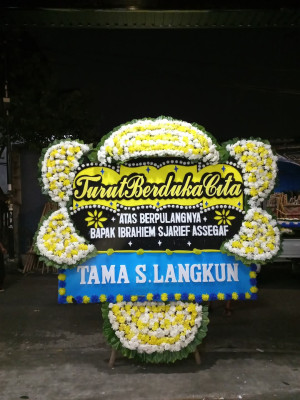 Papan Bunga Duka di Bitung Timur